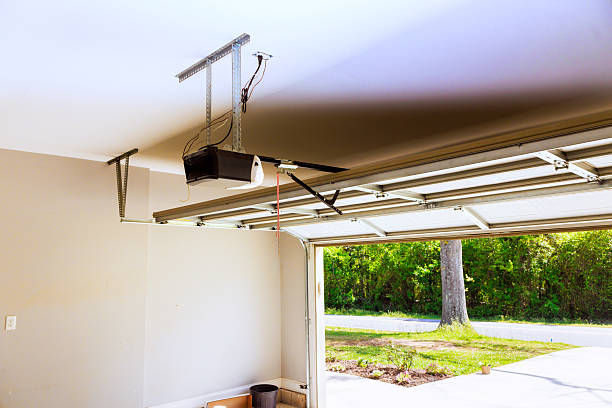 Top rated local Garage Door Roller Replacement specialists in Plains, KS